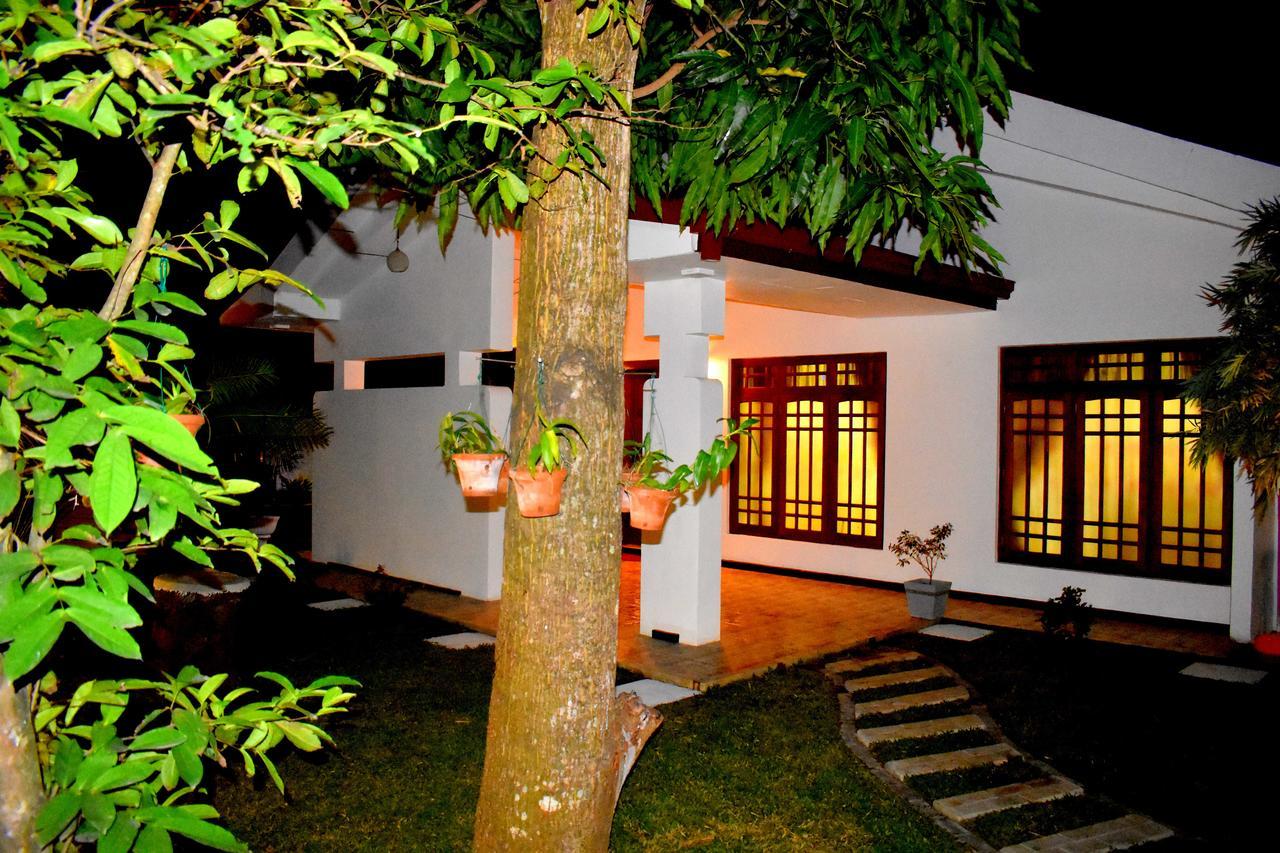 Leonine Villa Yala Tissamaharama Exterior photo